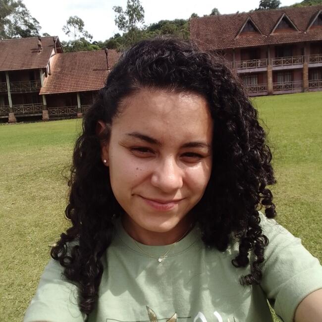 Babá em Campo Bom: Jennifer