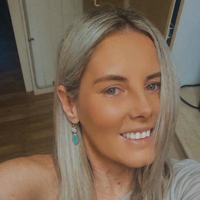 Babysitter in Gold Coast: Tara