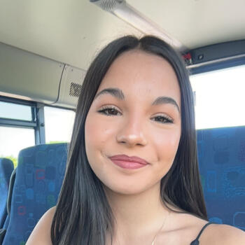 Babysitter in Clermont-Ferrand: Zoe