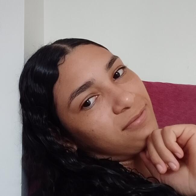 Babysitter in Ananindeua: Karolaine