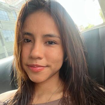 Babysitter in Independencia: Ashley