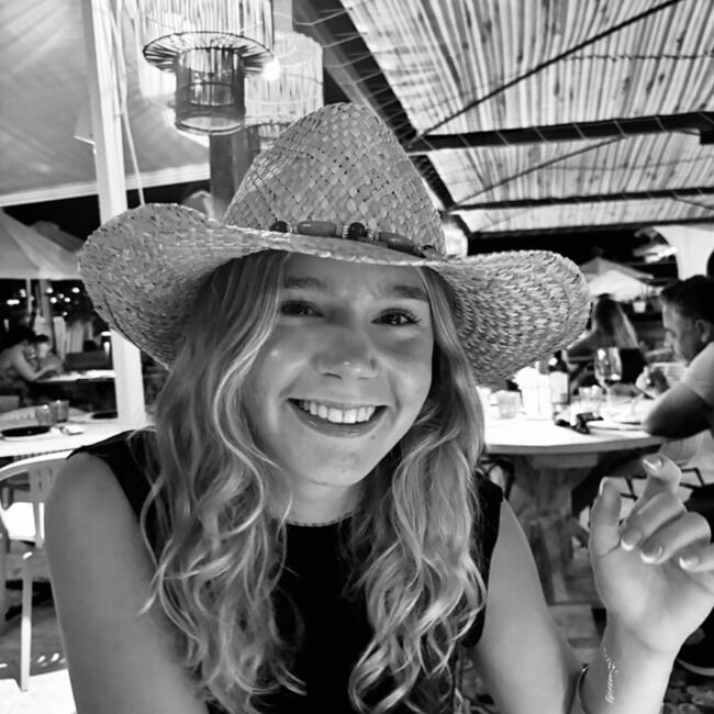 Babysitter in Toulouse: Charlotte