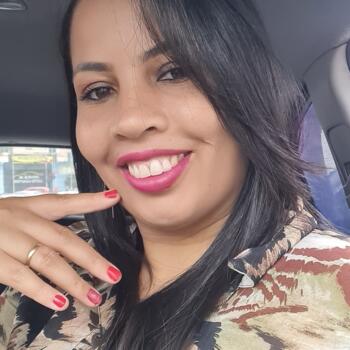 Babysitter in Louveira: Maiara