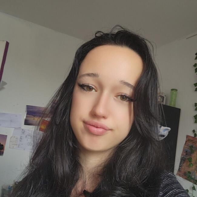 Baby-sitter à Étréchy: Oceane