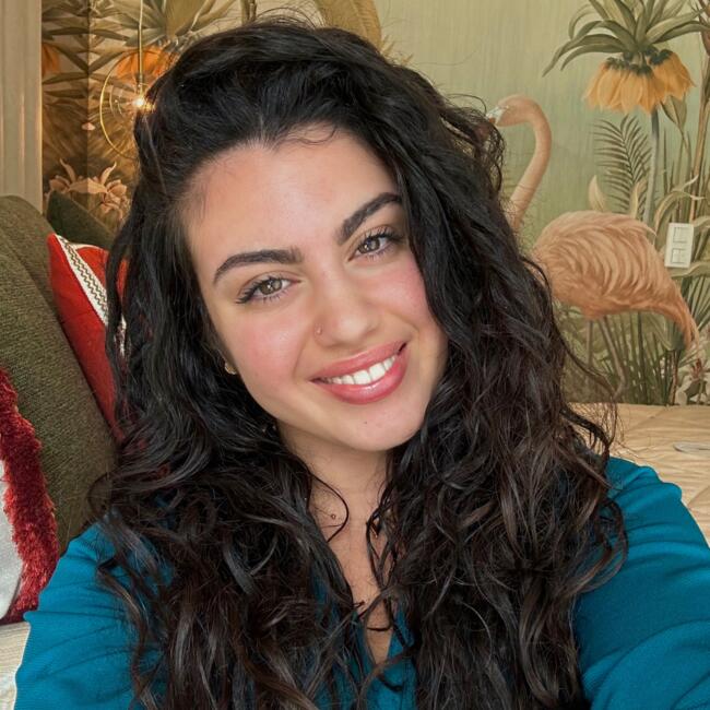 Babysitter in Igreja Nova (Distrito de Lisboa): Melissa