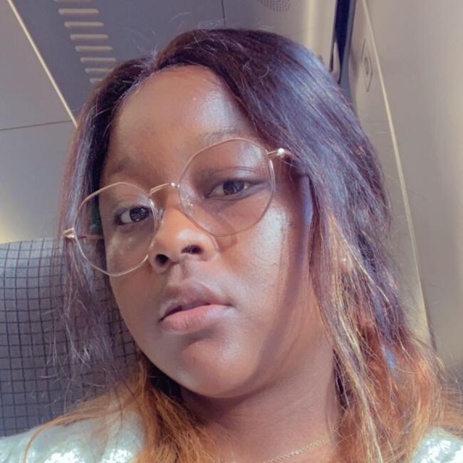 Babysitter in Ixelles/Elsene: Valdes Brenda