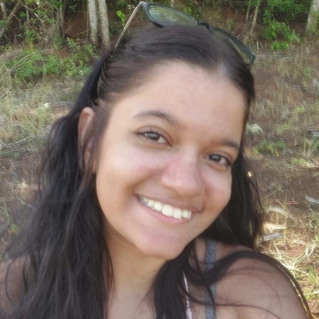 Babysitter in Uberlândia: Andreia