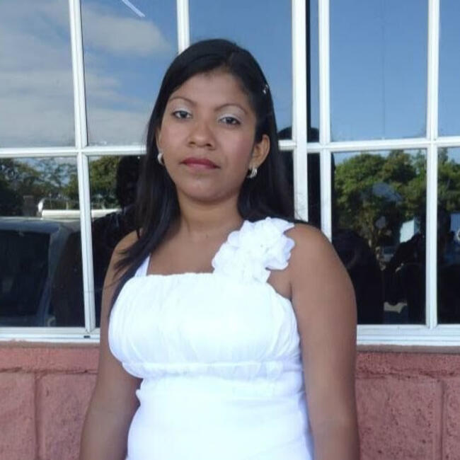 Babysitter in Panama City: Kenia