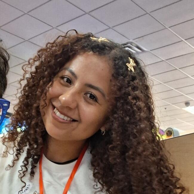 Babysitter in Montebello: María