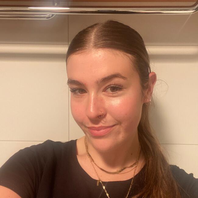 Baby-sitter in Hobart: Ruby