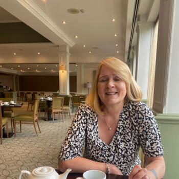 Babysitter in Winchester: Sharon