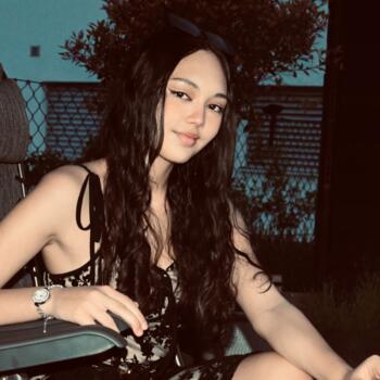 Babysitter in Adliswil: Аміна