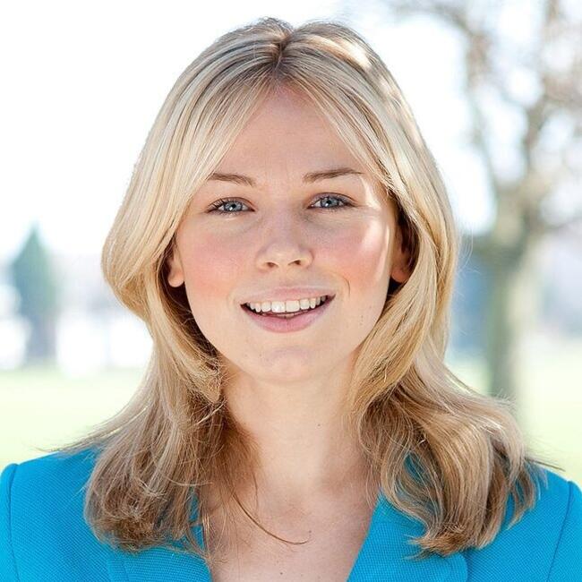 Babysitter in Bernières-sur-Mer: Audrey