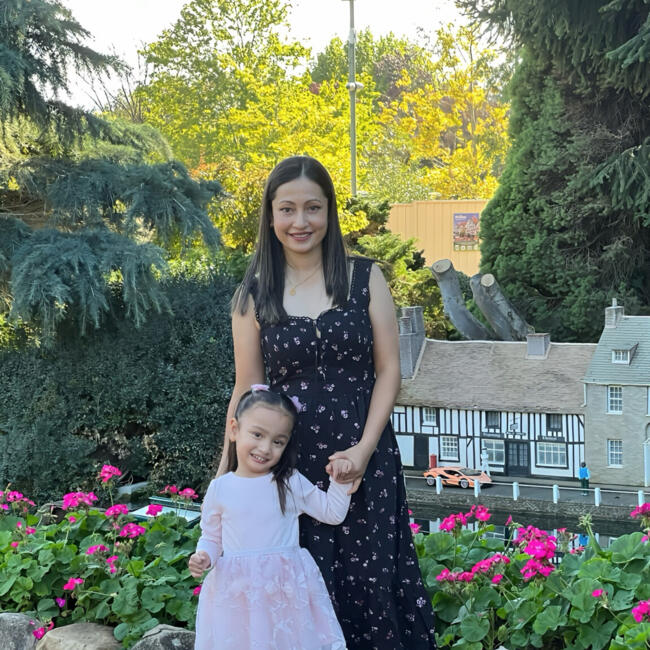 Babysitter in Canberra: Rojina