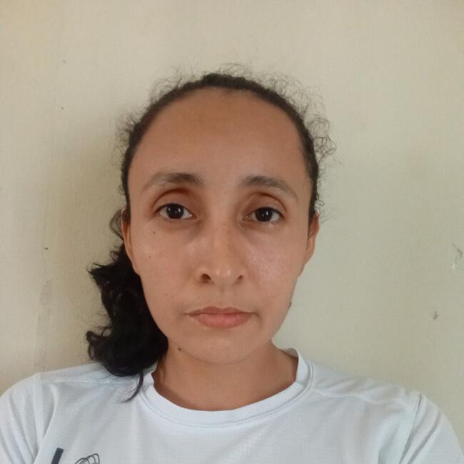 Babysitter in Puerto Caimito: Nichole