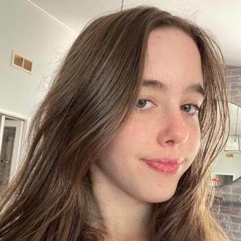 Babysitter in Melbourne: Sienna