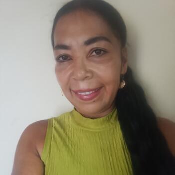 Babysitter in Buena Vista: Zamira