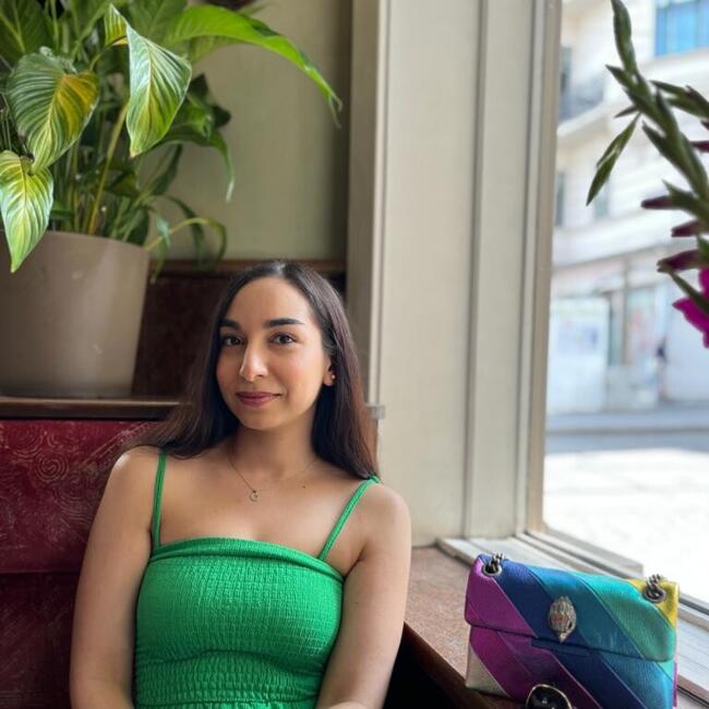 Babysitter in London: Sepide
