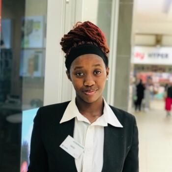 Babysitter in Centurion: Latifah