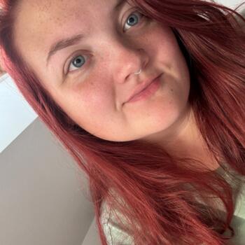 Babysitter Guildford: Amber