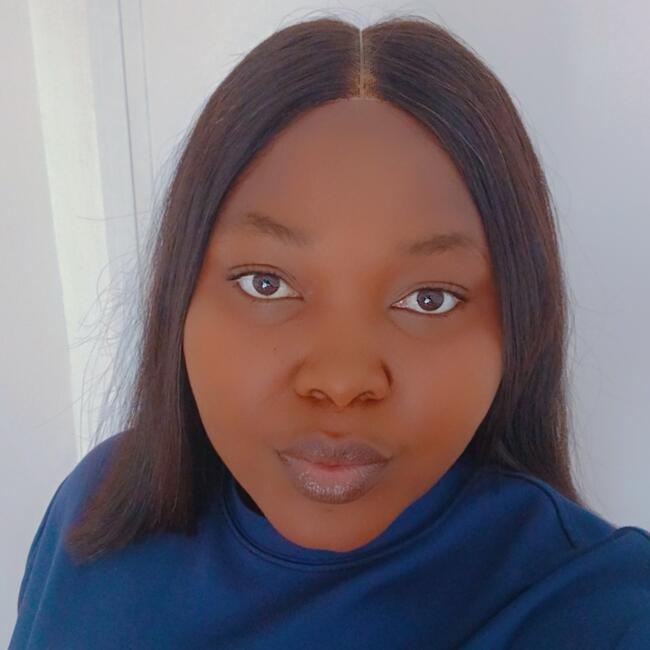 Babysitter in Coimbra: Bibian