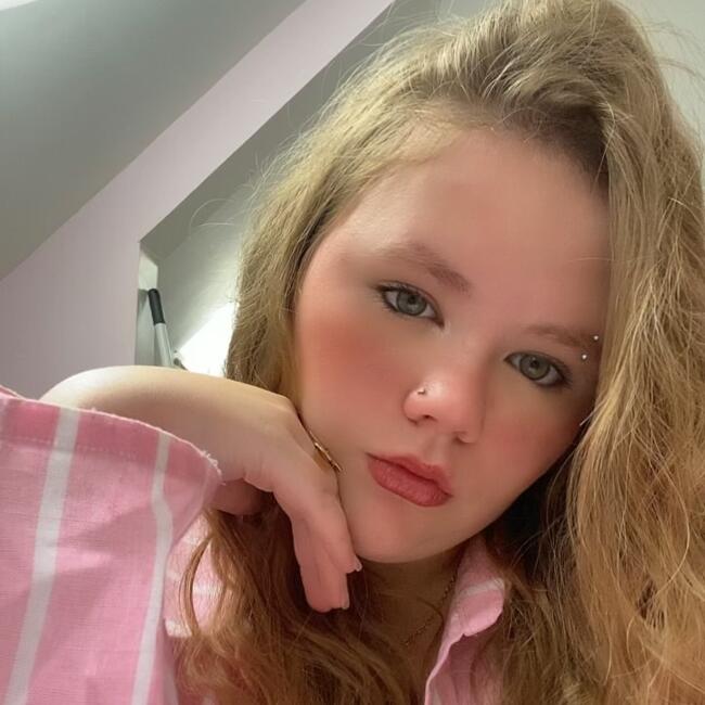 Babysitter in Calais: Emma