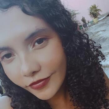Emprego de babá em Manaus: emprego de babá Beatriz