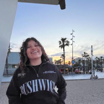 Nounou à L'Hospitalet de Llobregat: Liseth carolina