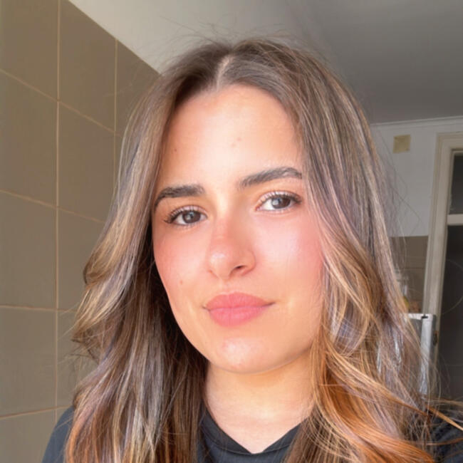 Babysitter in São Domingos de Rana: Maria