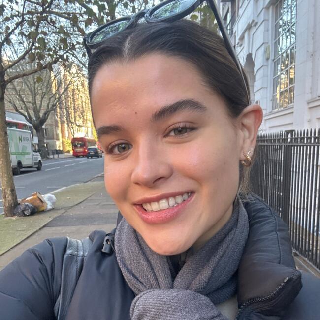 Babysitter in London: Andrea