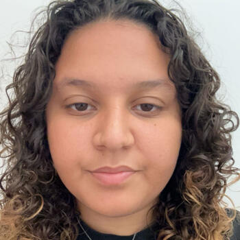 Babysitter in Jouy-le-Moutier: Ines