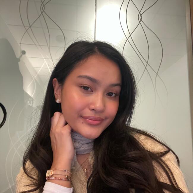 Babysitter in Longjumeau: Leila