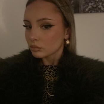 Babysitter Vendôme: Ines