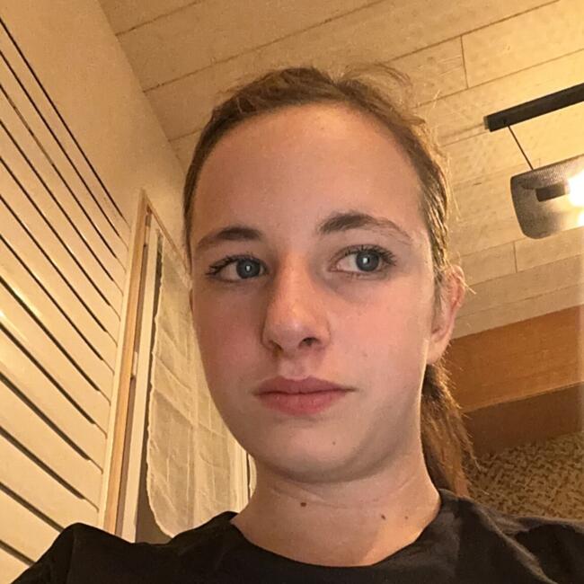 Babysitter in Clermont-Ferrand: Sarah