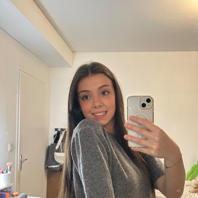 Baby-sitter à Poitiers: Jade