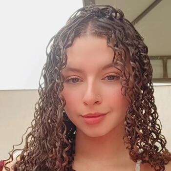 Babysitter in Salvador: Bianca