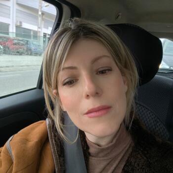 Babysitting job in Glyka Nera: babysitting job Εμυ