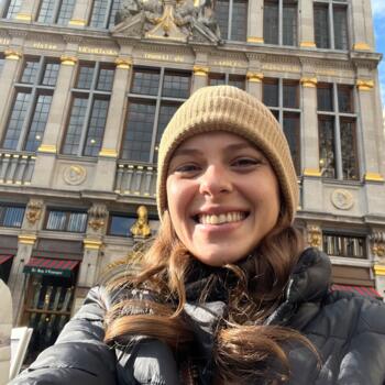 Babysitter in Sint-Lambrechts-Woluwe: Julyana