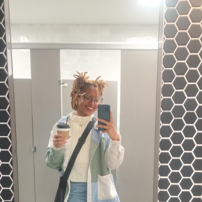 Nanny in Cooper Road: Kelche