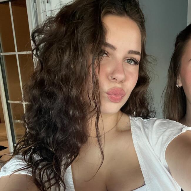 Babysitter στην περιοχή Ηλιούπολη: Αγγελική