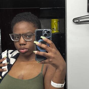 Babysitter in Lithonia: Yanni