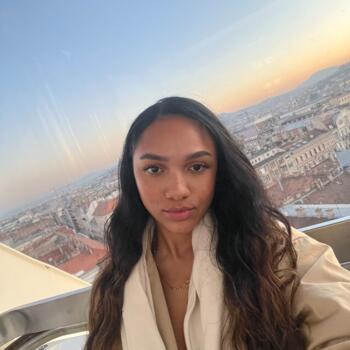 Babysitter in Manchester: Tamera