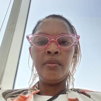 Babysitter in Riyadh: Gladys