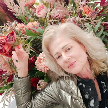 Bébiszitter Baj területén: Rita