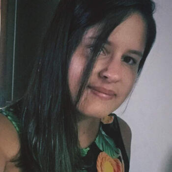 Emprego de babá em Aquiraz: Ariane