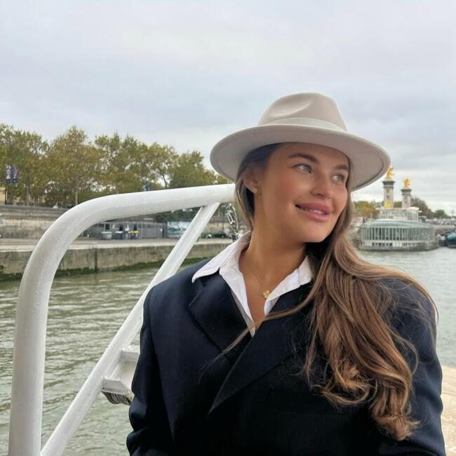Job de garde d'enfants à Gand: Anastasia