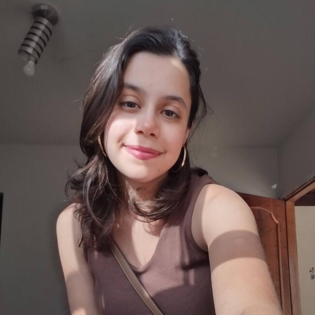 Babysitter in Rolândia: Manuela