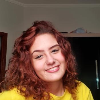 Babá em Franca: Isadora