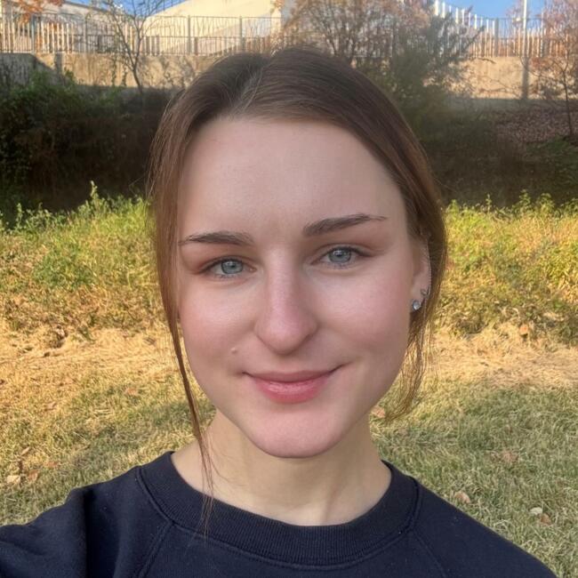 Babysitter in Seoul: Daria