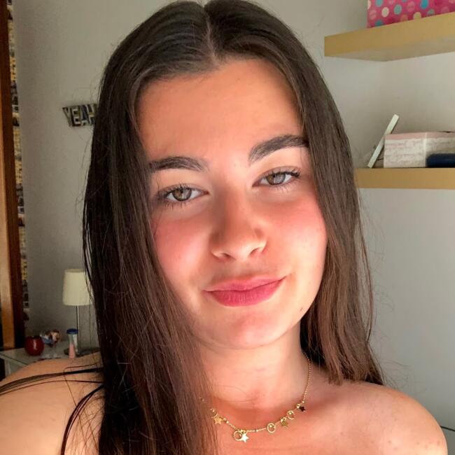 Babysitter in Valadares: Inês